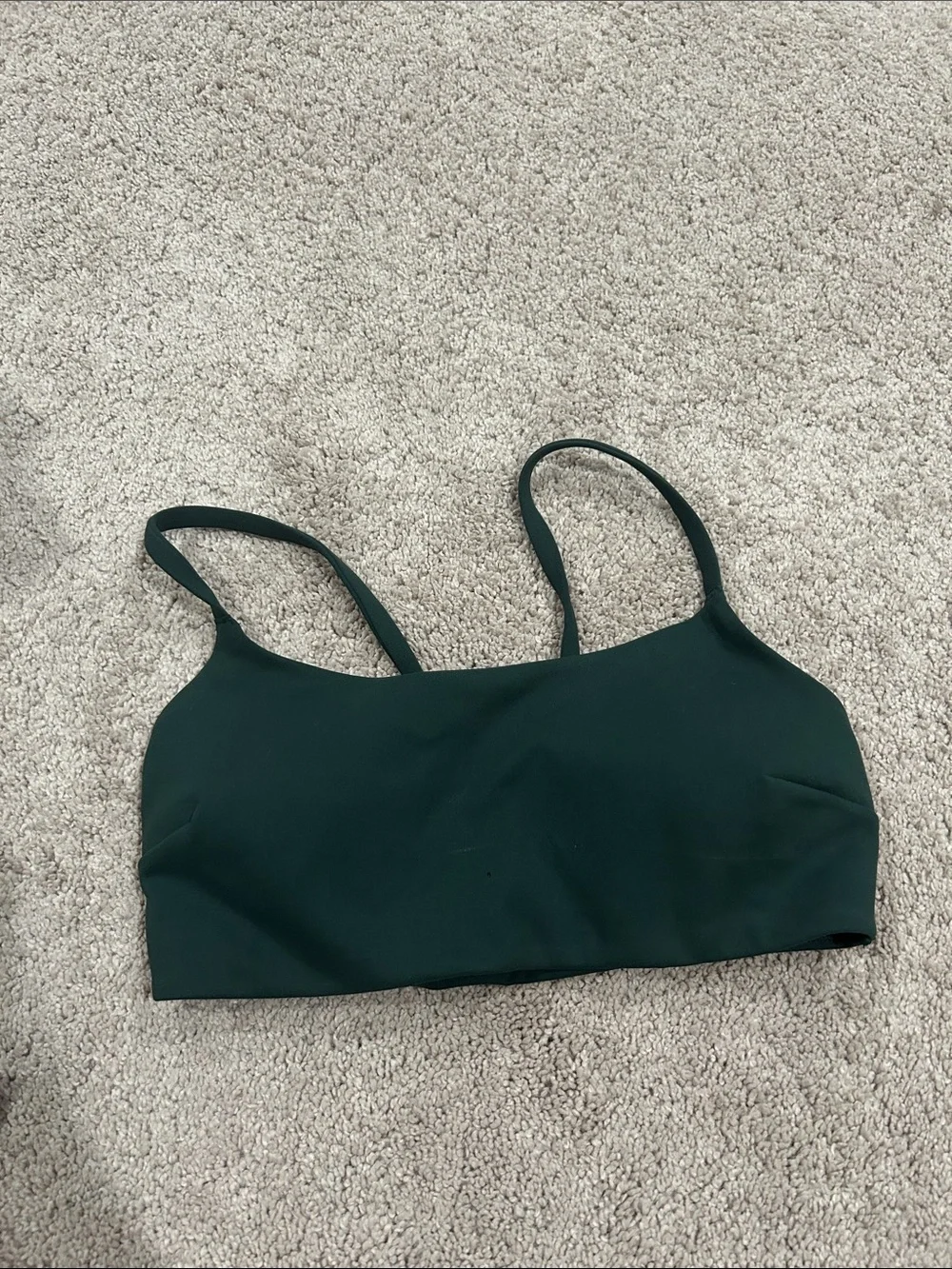 Women’s Lululemon sports bra